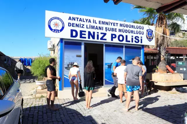 Akıllı saat kurtardı!! 19 genç denizin ortasında birbirine tutunmuş halde bulundu