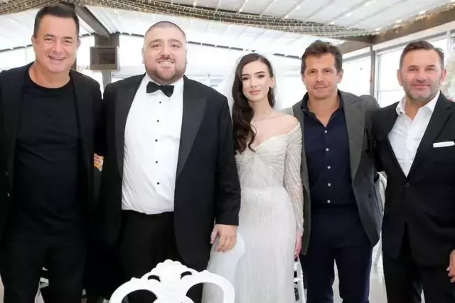 Hasan Arda Kaşıkçı ve Yağmur Aksoy'un Düğünü: Ünlülerin Katılımı ve Tepkiler