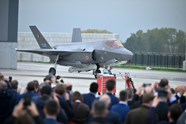 Belçika ilk F-35'lerini teslim aldı