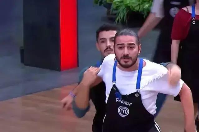 Çağatay Doğanoğlu’nun Yarışmaya Dönüşü ve Yaşanan Kaza: MasterChef Türkiye’de Yeni Bir Dönem