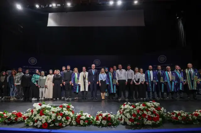 Açılış töreninde protokol ve davetliler