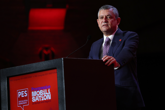 CHP Genel Başkanı Özel: Türkiye'de yapılacak seçimler bir referandum olacak