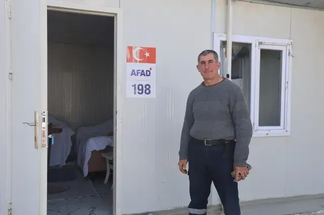 Konteyner ve mağara yaşamından kare