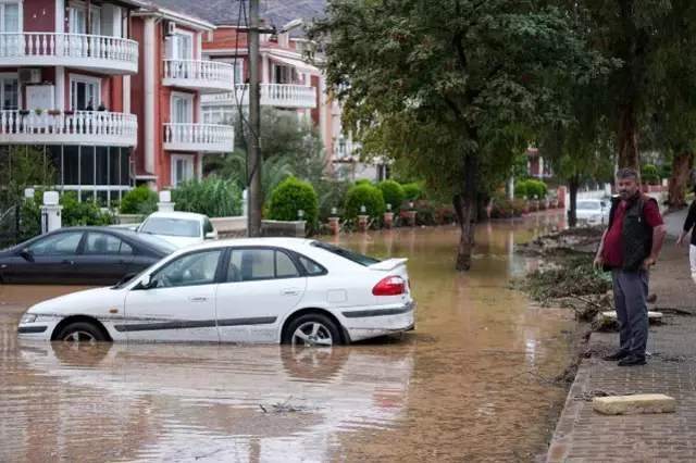 Selin vurduğu Foça'da durum gittikçe kötüleşiyor: Allah yardımcımız olsun