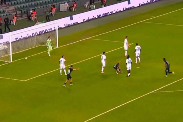 Tayfur Bingöl'den Osimhen'e nazire