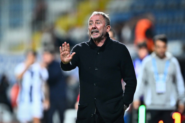 Beşiktaş taraftarından Sergen Yalçın'a maç sonu büyük tepki: Gelecek, hesap verecek