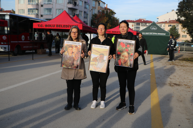Hakim anne 'Her şeyi saklıyorlar' dedi, gözyaşı döken ailelerin sesi salonu inletti