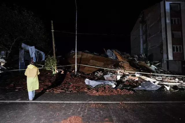 Balıkesir beşik gibi! 6.1'lik deprem sonrası 100'den fazla artçı meydana geldi