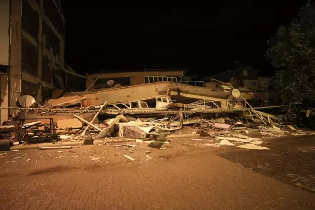 Balıkesir beşik gibi! 6.1'lik deprem sonrası 100'den fazla artçı meydana geldi