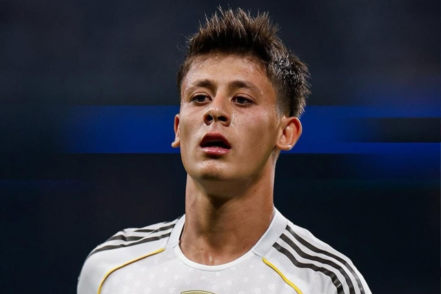 '2025 yılının en iyi futbolcusu' adayları açıklandı! Listede bir de Türk var