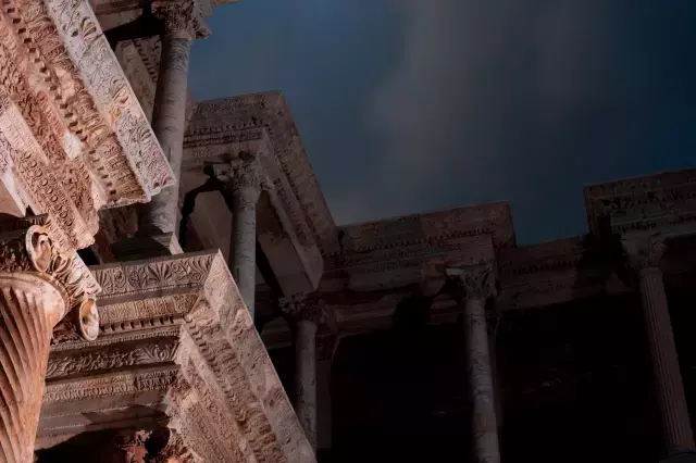 Tarihte paranın ilk basıldığı yer olan Sardes artık gece de gezilebilecek