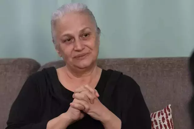 Nihal Menzil mütevazı apartman dairesinde huzurlu bir yaşam sürüyor