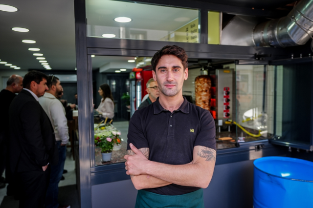 Orkan Çınar, neden futbolu bırakıp dönerci dükkanı açtığını açıkladı