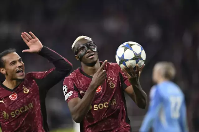 Osimhen'in tarihi maç sonrası koridorda yaşadıkları olay oldu