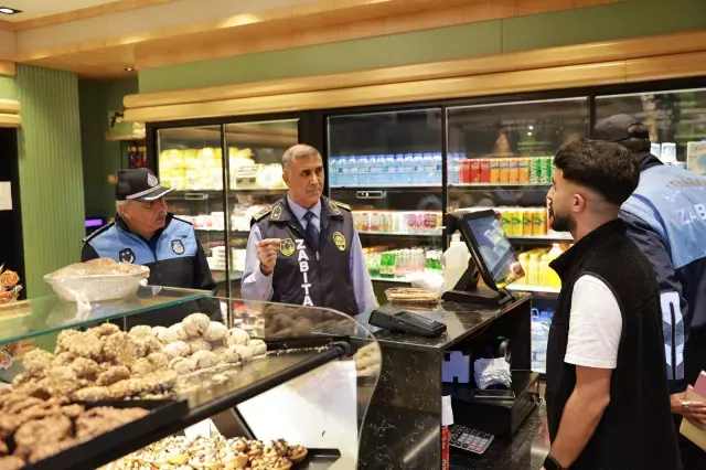 Denetime giden ekipler, ekmeğin gramajını görünce işletme sahibine teşekkür etti