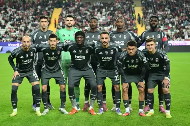 Beşiktaş, milli ara öncesi Antalyaspor engelini 3 golle geçti