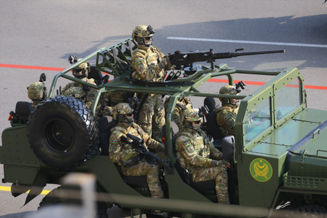 Karabağ Zaferi'nin yıl dönümünde tarihi görüntüler! Erdoğan ve Aliyev'i Türk F-16'larını böyle izledi