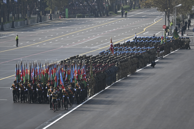 Karabağ Zaferi'nin yıl dönümünde tarihi görüntüler! Erdoğan ve Aliyev'i Türk F-16'larını böyle izledi