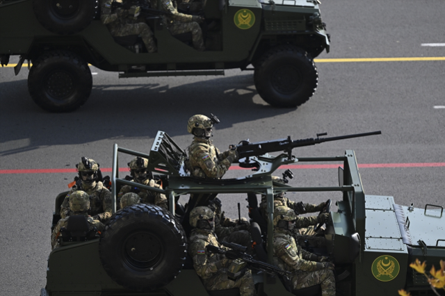 Karabağ Zaferi'nin yıl dönümünde tarihi görüntüler! Erdoğan ve Aliyev'i Türk F-16'larını böyle izledi