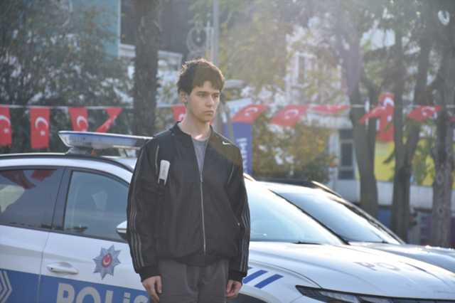 Saat 9'u 5 geçe Türkiye'de hayat durdu