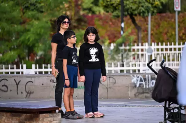 Saat 9'u beş geçe Türkiye'de hayat durdu