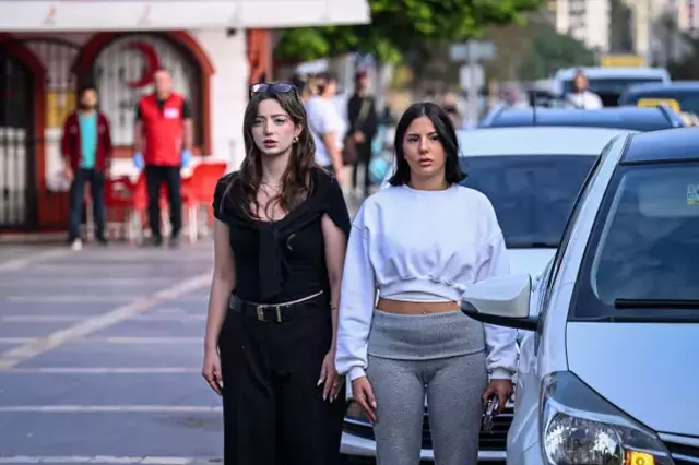 Saat 9'u beş geçe Türkiye'de hayat durdu