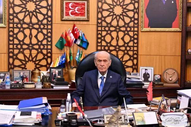 Cezaevinden serbest bırakılan Ahmet Özer'den MHP lideri Devlet Bahçeli'ye teşekkür