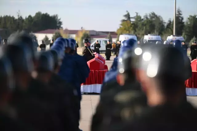 20 şehidimiz için Mürted Komutanlığı'nda tören düzenlendi