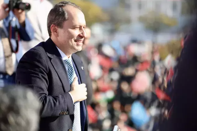 Parti delegeleri ve misafirler