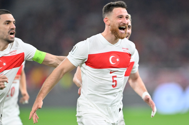 5 kuruş ödemeyecekler! Süper Lig devi milli yıldızımızı transfer ediyor