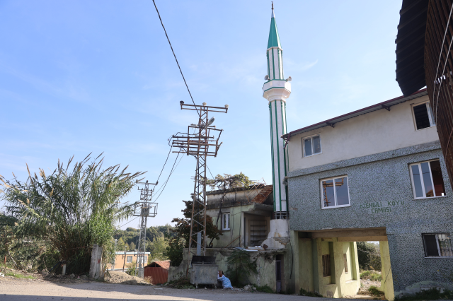 İlçenin en ilginç yapısı! Yanına yaklaşan şaşırıp kalıyor