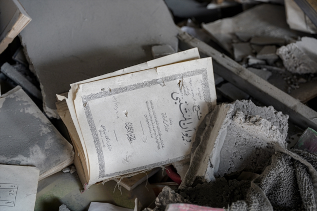 Gazze'deki enkazdan çıkan hazine değerinde koleksiyon