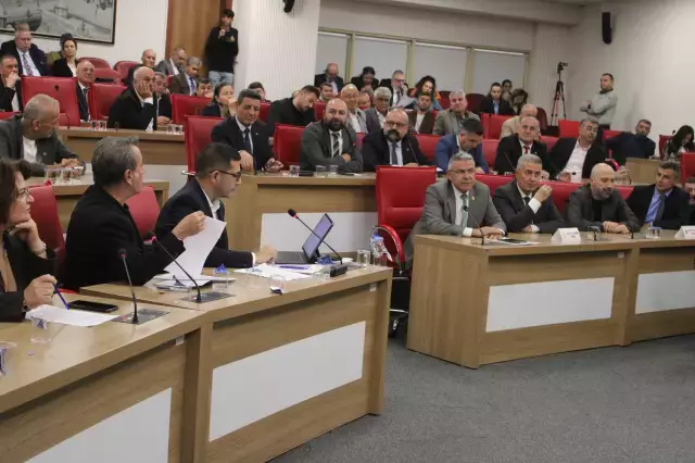 Aydın Büyükşehir Belediye Meclisi Tartışmalarla Ertelendi