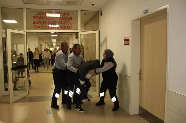 Hasta ve yakınları kendini rolüne kaptırdı, tatbikatta ortalık karıştı