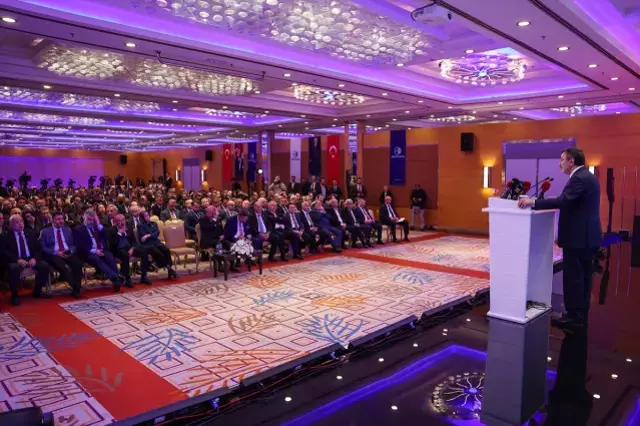 Ekonomik değerlendirme yapan Cumhurbaşkanı Yardımcısı Cevdet Yılmaz