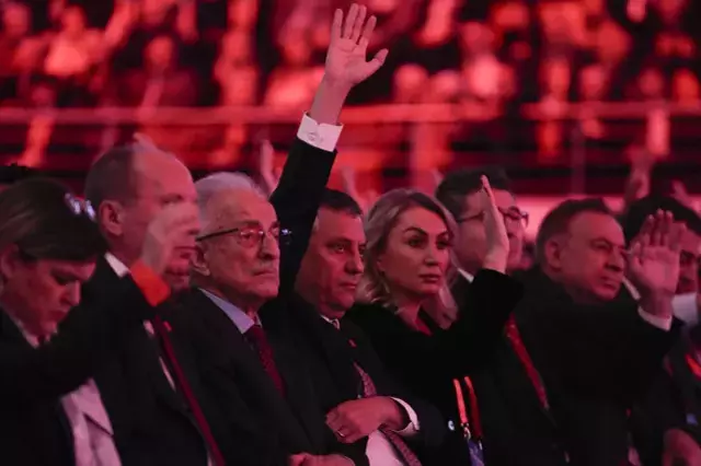 CHP 39. Olağan Kurultayı açılışında Özgür Özel