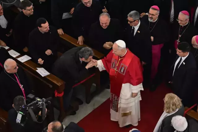 Papa 14. Leo İstanbul'da! İlk durağı bakın neresi oldu