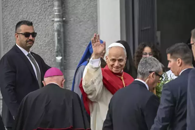 Papa 14. Leo İstanbul'da! İlk durağı bakın neresi oldu