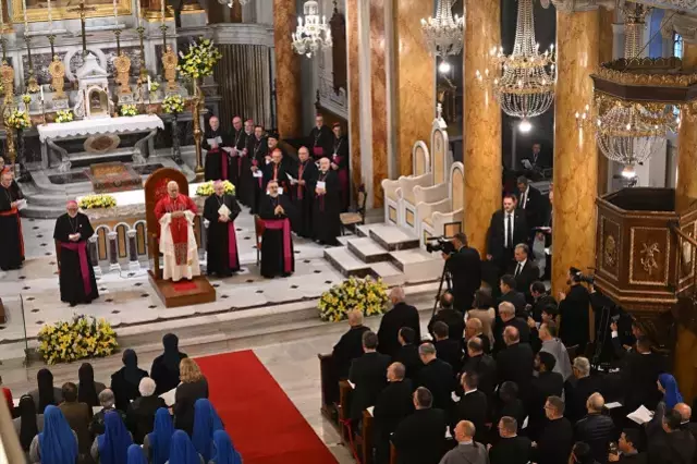 Papa 14. Leo İstanbul'da! İlk durağı bakın neresi oldu