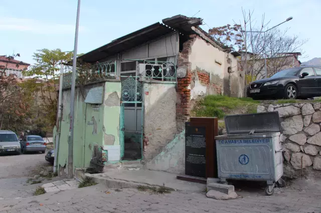 Amasya'da 9 türbeye kilit