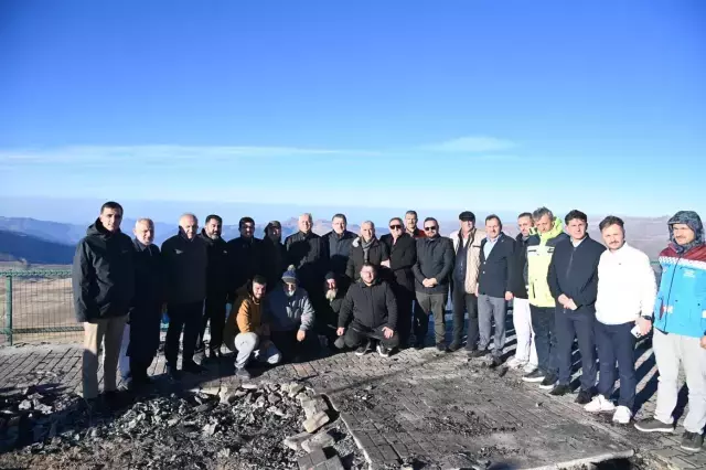 Yanan Kırklar Mescidi'nin yerine yenisi yapılacak