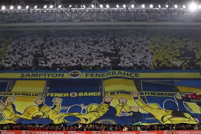 Rakamı duyanlar inanamıyor! İşte derbideki dev koreografinin maliyeti