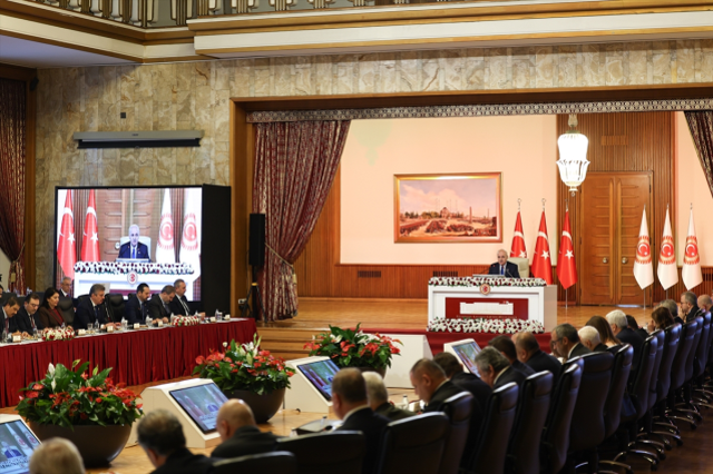 İmralı'daki görüşmenin özet tutanağı komisyonda okundu