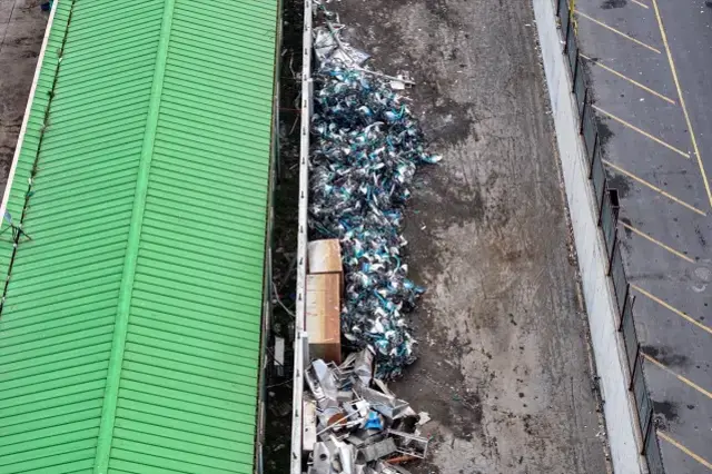 İSBİKE'nin bisikletleri kırılarak hurda haline getirildi