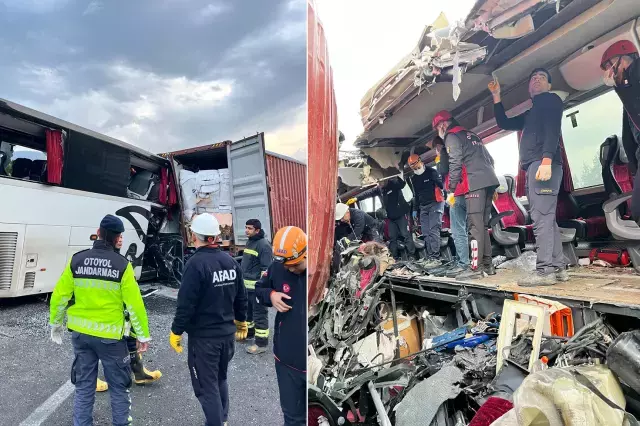 Osmaniye'de yolcu otobüsü, TIR'a arkadan çarptı: 6 ölü, 11 yaralı