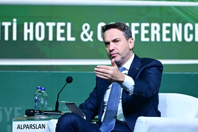 Bayraktar, Türkiye'nin 10 milyar metreküp gaz ihraç kapasitesi bulunduğunu bildirdi Açıklaması