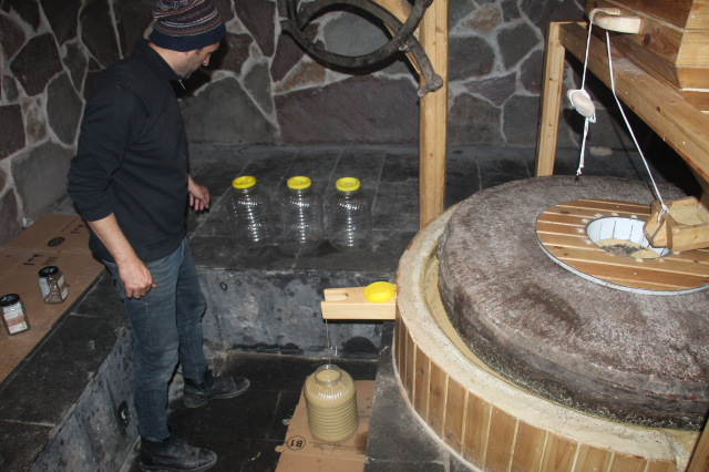 Elektrik yok, makine yok: Şırnak'ta asırlık değirmenden dünyaya coğrafi işaretli tahin