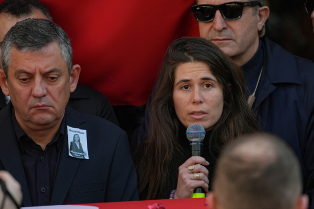 Genci, yaşlısı herkes oradaydı! Başkan Gülşah Durbay'a gözyaşları içinde son veda