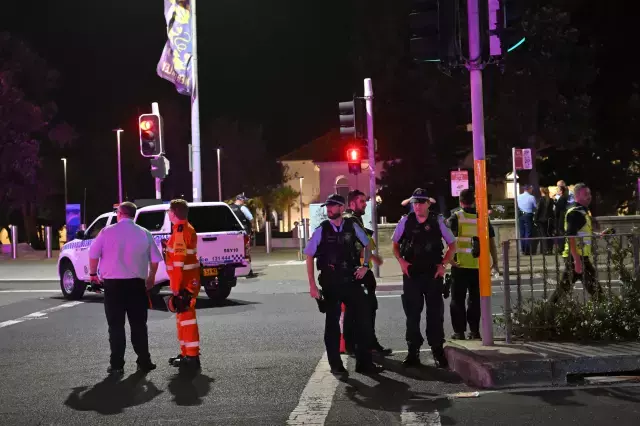 Hanuka kutlamalarını kana bulayan saldırganlar baba-oğul çıktı