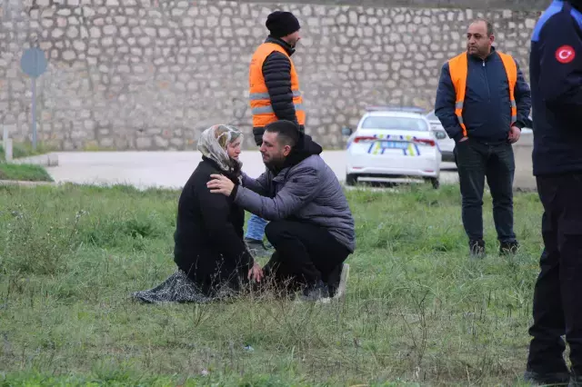 Araç direğe ok gibi saplandı! Genç avukat duruşma yolunda feci şekilde can verdi